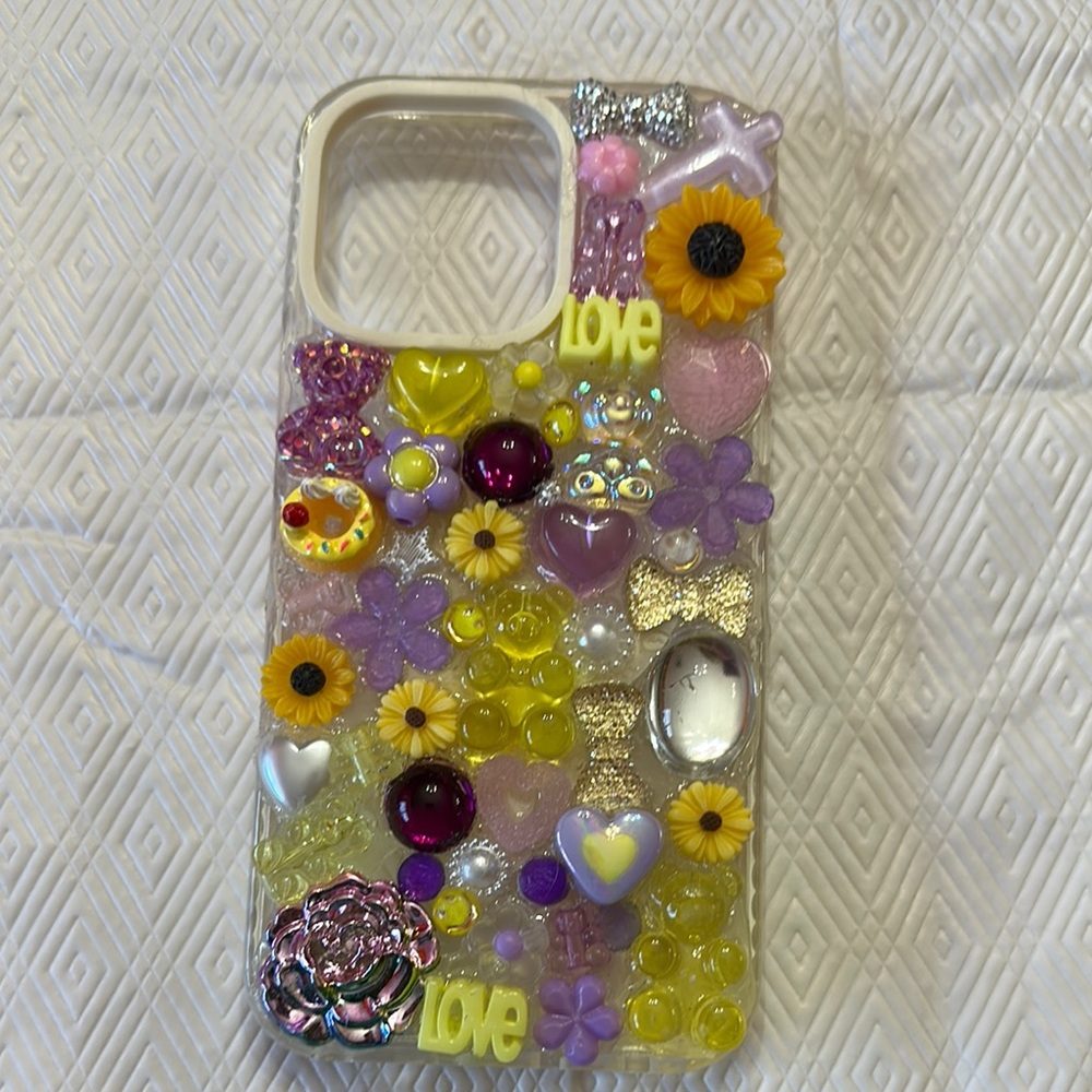 Vibrant Floral Crystal Phone Case with Glitter and Pearls